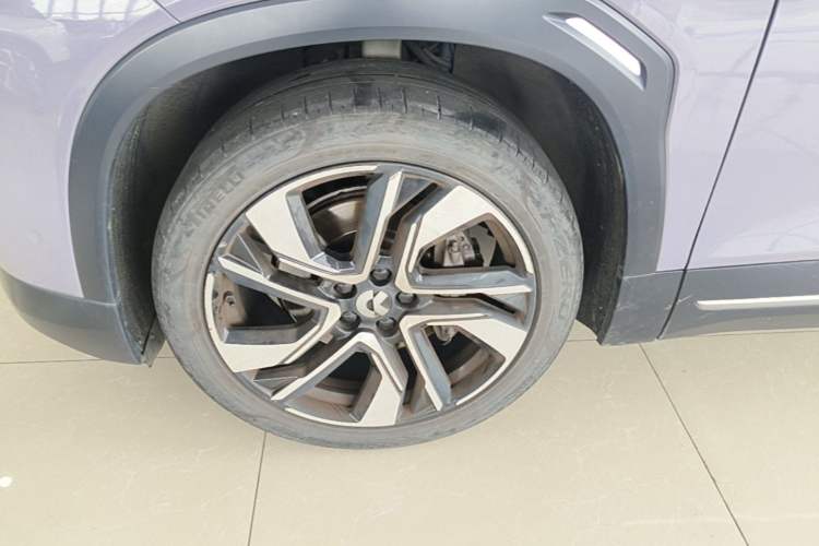 Used Nio EC6 2020 440 km Performance Version Left Front Wheel Hub