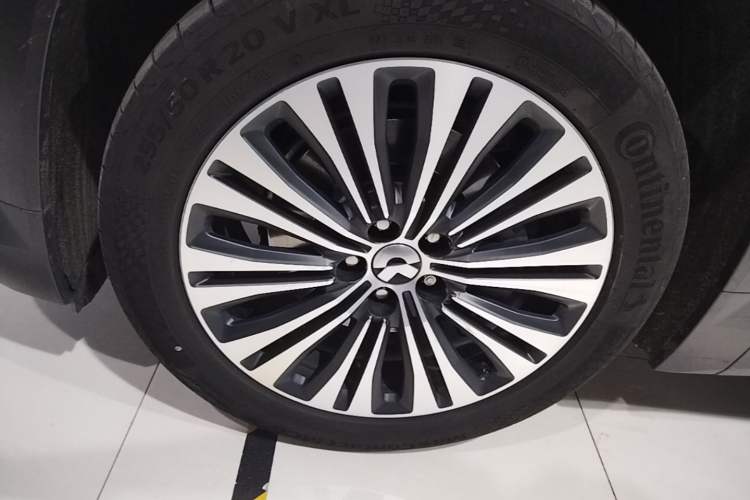 Used Nio EC6 2020 430 km Sport Version Left Front Wheel Hub