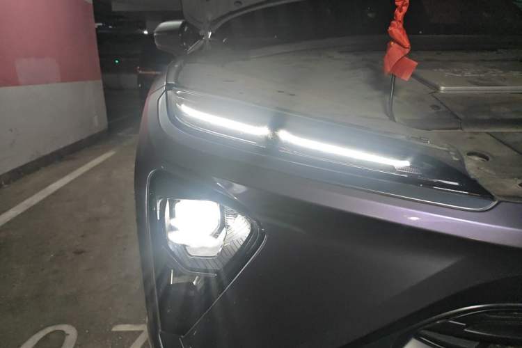 Used Nio EC6 2020 440 km Performance Version Right Front Headlight