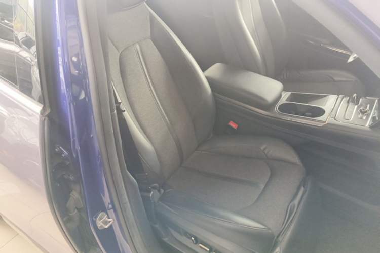 Used Nio EC6 2020 440 km Performance Version Right Front Seat