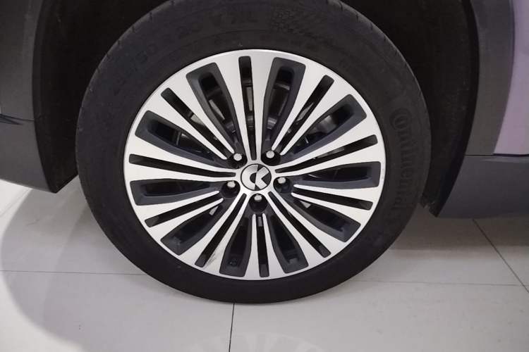 Used Nio EC6 2020 430 km Sport Version Right Rear Wheel Hub