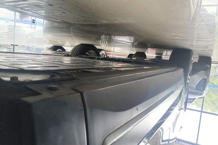 Used Nio EC6 2020 440 km Performance Version Right Side Sill