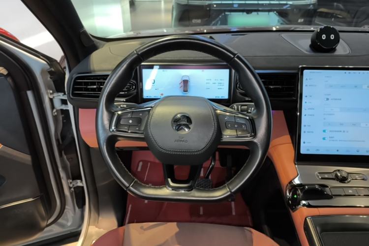 Used Nio EC6 2020 605 km Sport Edition Steering Wheel