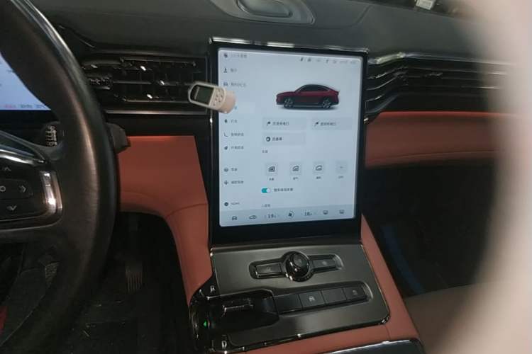 Used Nio EC6 2020 465 km Sport Edition Audio And AC Panel