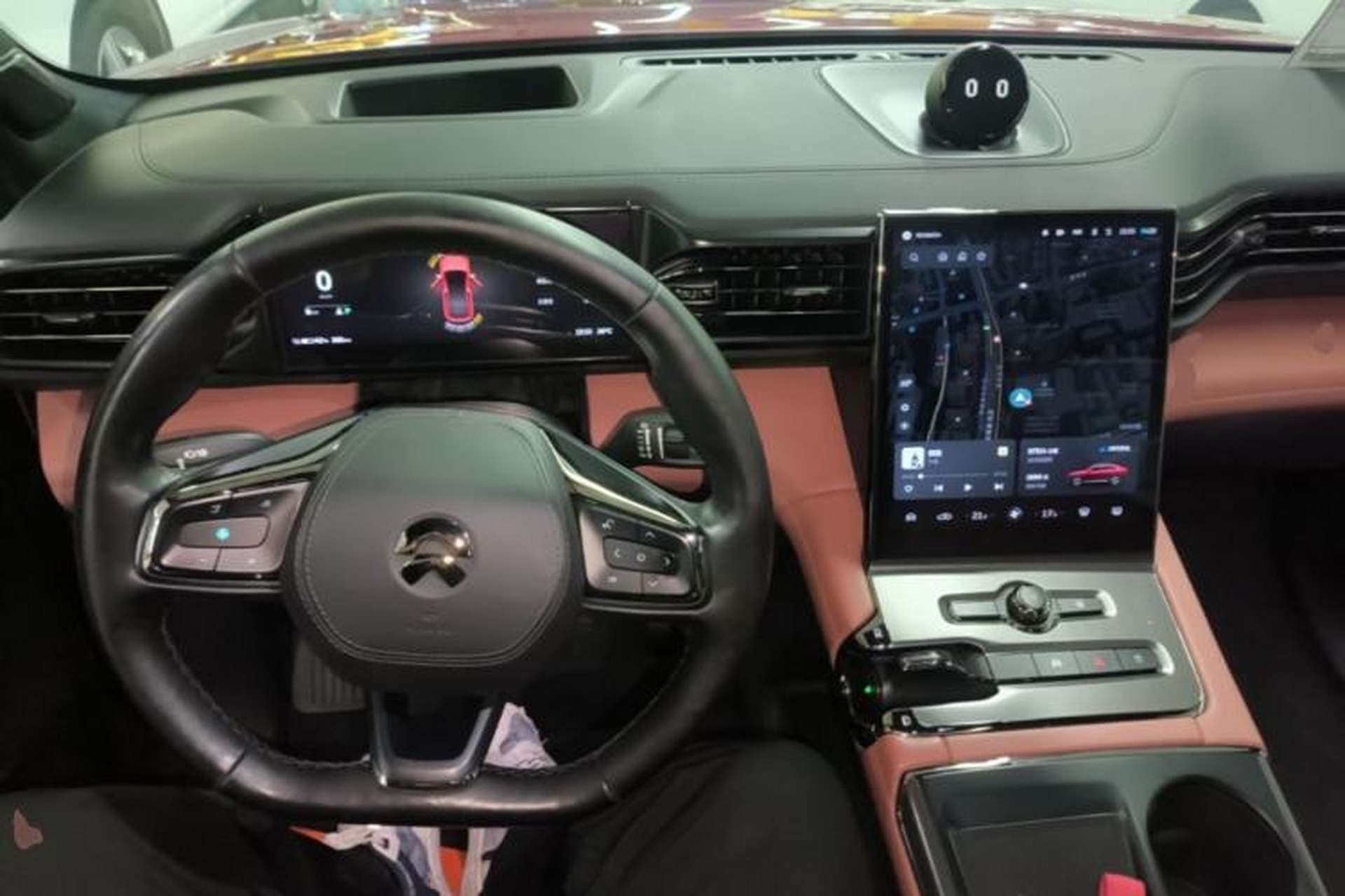 Used Nio EC6 2020 615 km Signature Edition Center Console