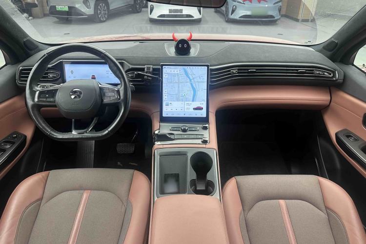 Used Nio EC6 2020 465 km Sport Edition Center Console