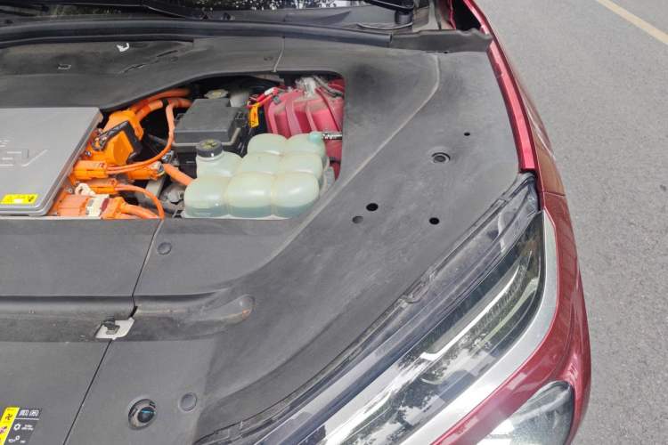 Used Nio EC6 2020 440 km Performance Version Engine Bay Left