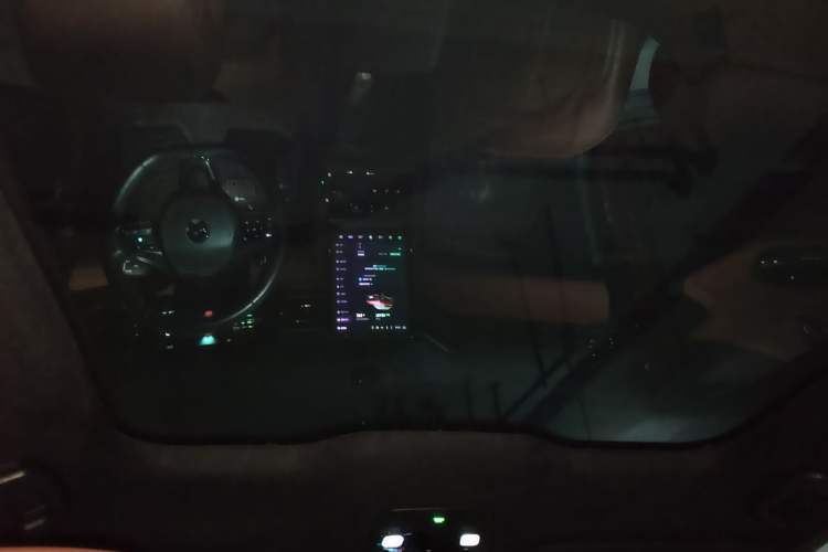 Used Nio EC6 2020 615 km Signature Edition Headliner