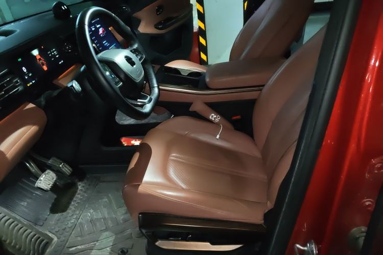 Used Nio EC6 2020 615 km Signature Edition Left Front Seat