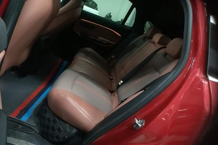 Used Nio EC6 2020 465 km Sport Edition Left Rear Seat