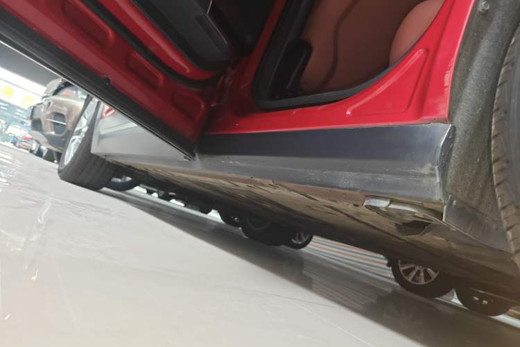 Used Nio EC6 2020 430 km Sport Version Left Side Sill
