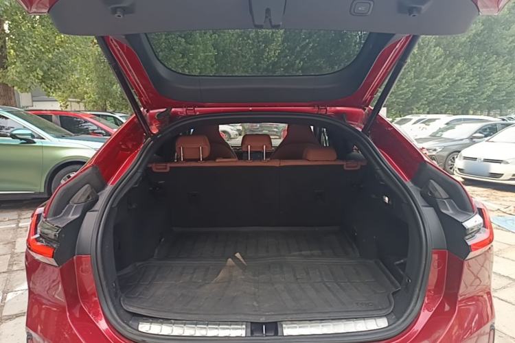 Used Nio EC6 2020 615 km Performance Edition Trunk