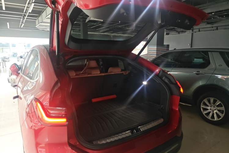 Used Nio EC6 2020 430 km Sport Version Trunk