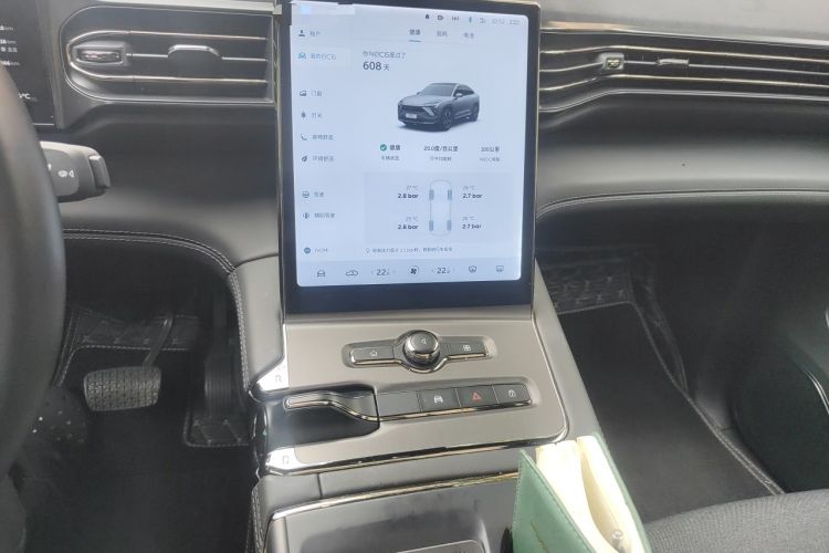 Used Nio EC6 2020 605 km Sport Edition Audio And AC Panel