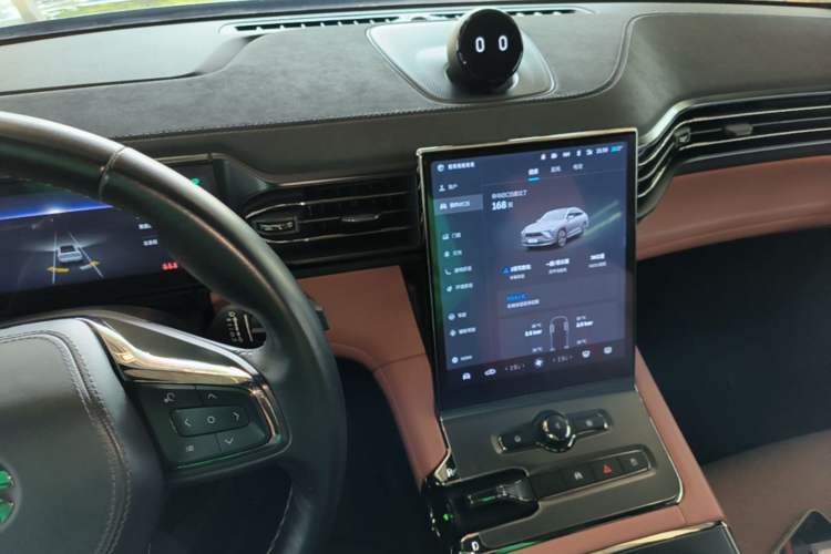 Used Nio EC6 2020 430 km Sport Version Audio And AC Panel