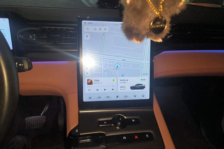Used Nio EC6 2020 465 km Sport Edition Audio And AC Panel