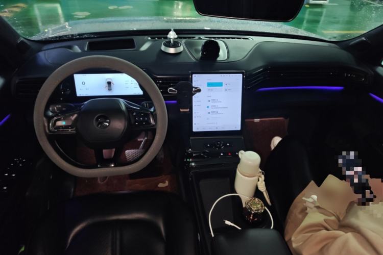 Used Nio EC6 2020 615 km Performance Edition Center Console
