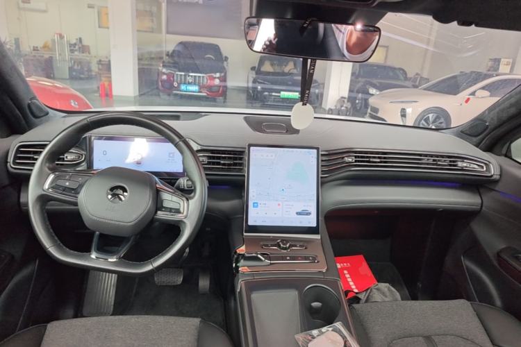 Used Nio EC6 2020 475 km Performance Version Center Console
