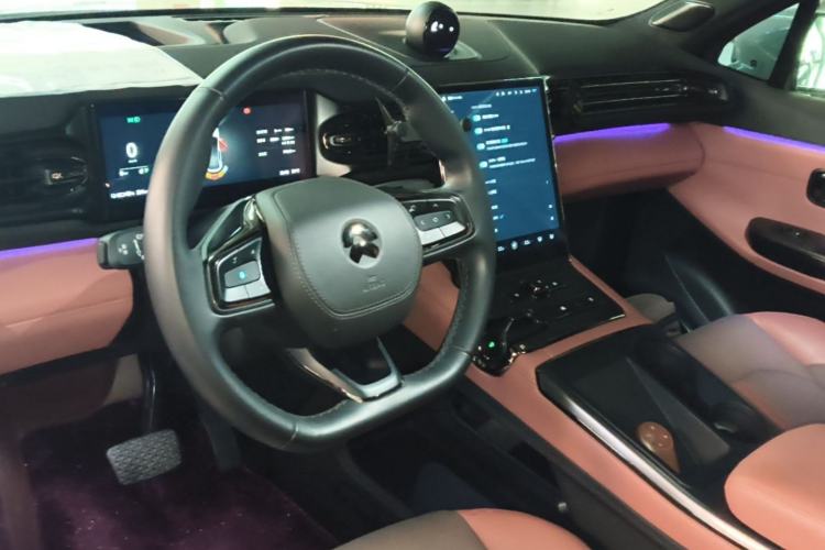 Used Nio EC6 2020 440 km Performance Version Center Console
