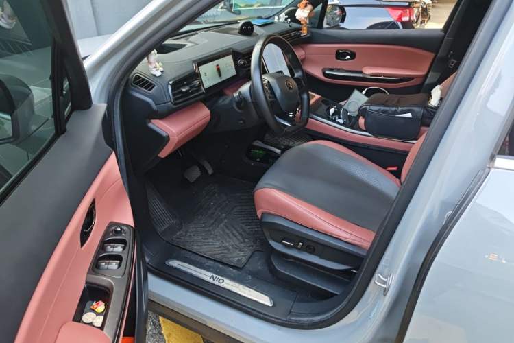 Used Nio EC6 2020 605 km Sport Edition Driver Seat
