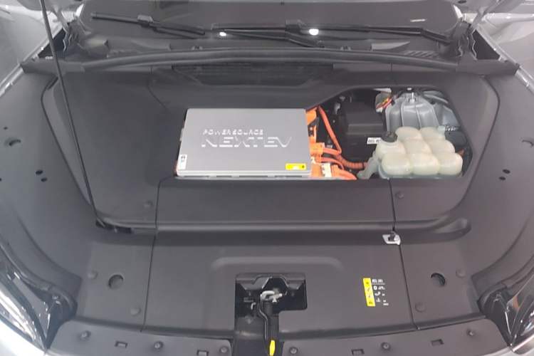Used Nio EC6 2020 465 km Sport Edition Engine Bay