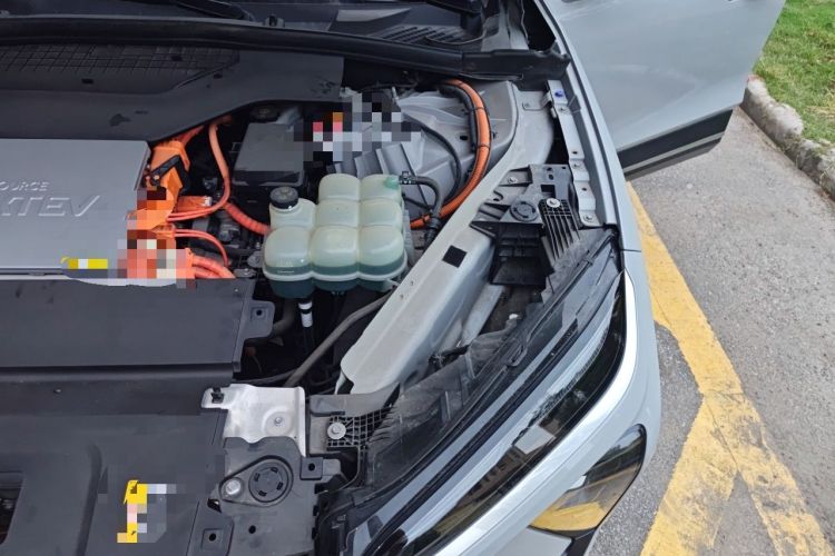 Used Nio EC6 2020 605 km Sport Edition Engine Bay Left