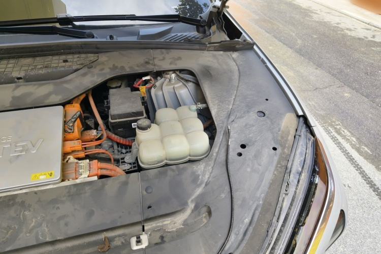 Used Nio EC6 2020 615 km Performance Edition Engine Bay Left