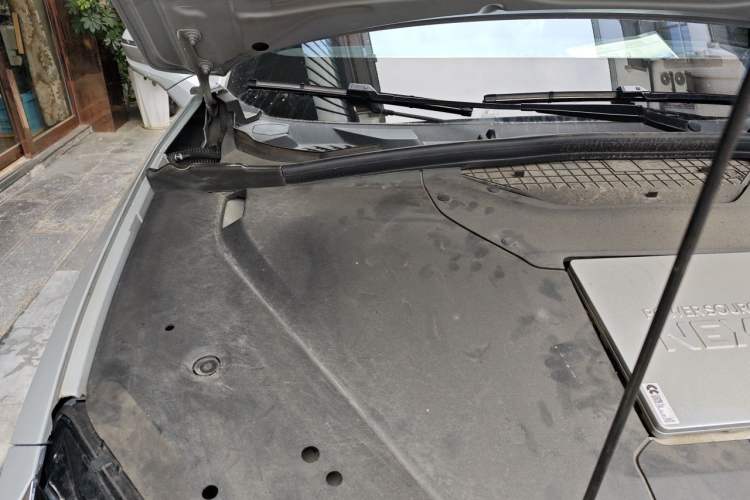 Used Nio EC6 2020 615 km Signature Edition Engine Bay Right