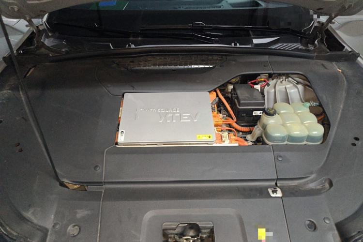 Used Nio EC6 2020 465 km Sport Edition Engine Bay