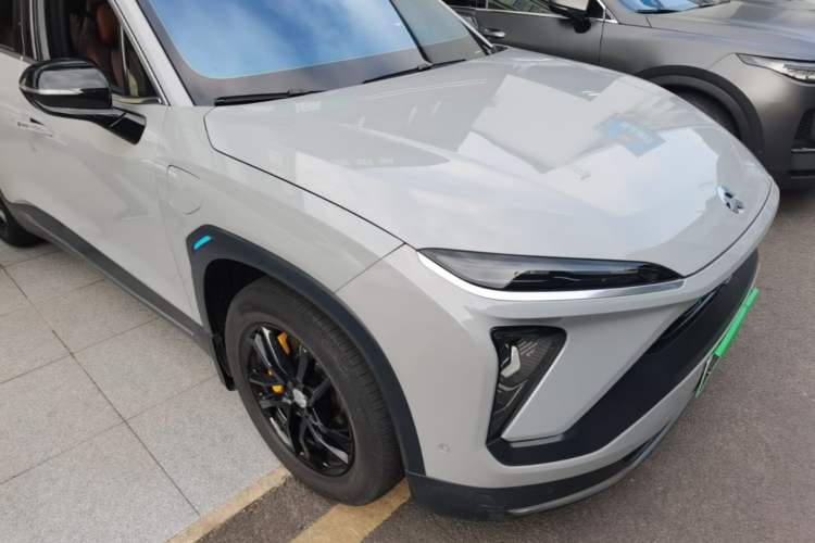 Used Nio EC6 2020 465 km Sport Edition Front Right 45 Deg