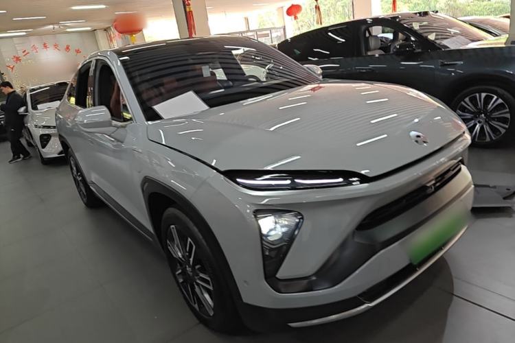 Used Nio EC6 2020 475 km Performance Version Front Right 45 Deg
