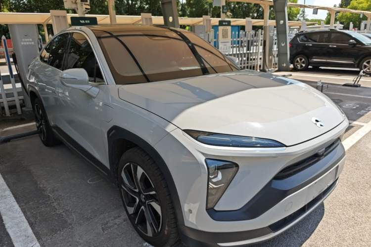 Used Nio EC6 2020 430 km Sport Version Front Right 45 Deg
