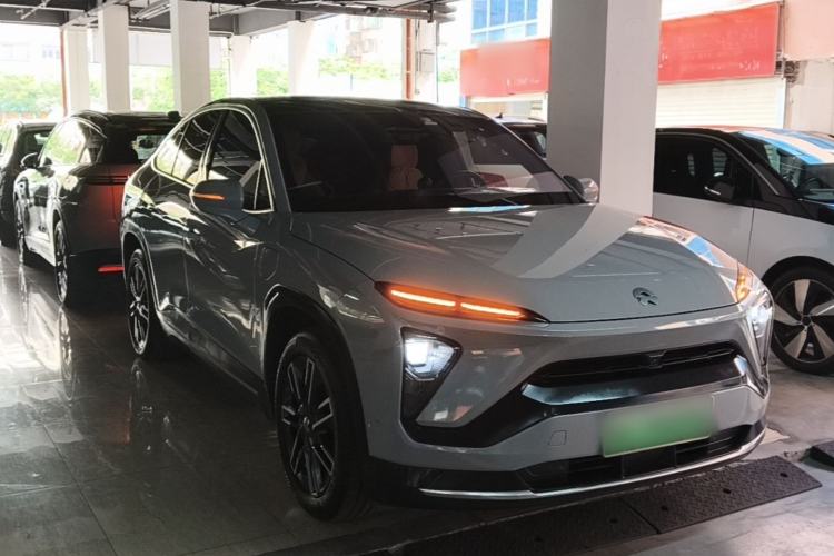 Used Nio EC6 2020 440 km Performance Version Front Right 45 Deg