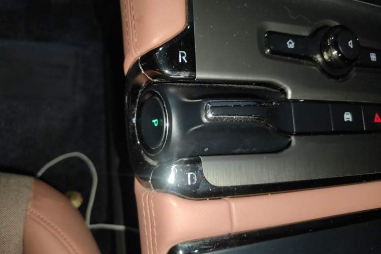 Used Nio EC6 2020 475 km Performance Version Gear Lever