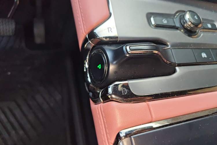 Used Nio EC6 2020 605 km Sport Edition Gear Lever