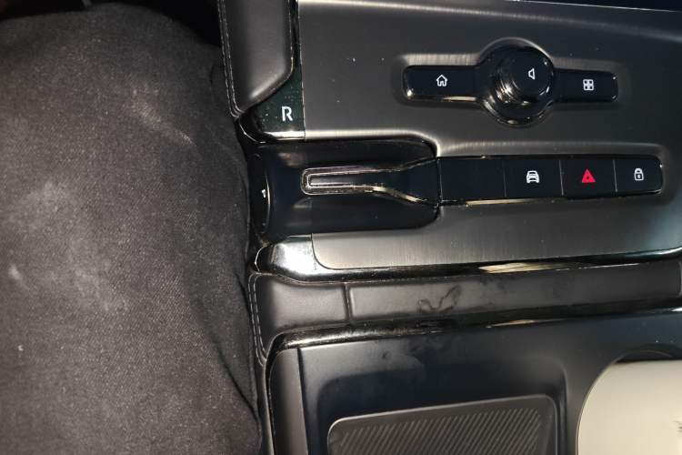 Used Nio EC6 2020 615 km Performance Edition Gear Lever