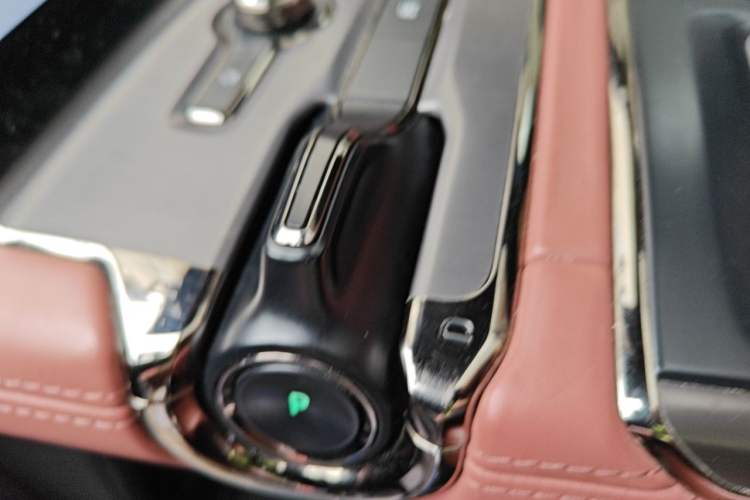 Used Nio EC6 2020 440KM Signature Edition Gear Lever