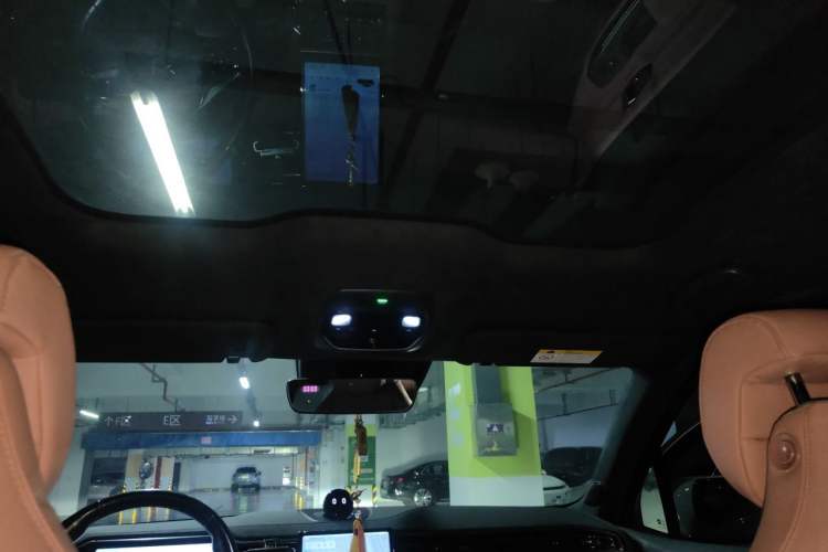 Used Nio EC6 2020 475 km Performance Version Headliner