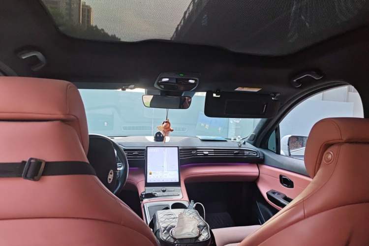 Used Nio EC6 2020 605 km Sport Edition Headliner