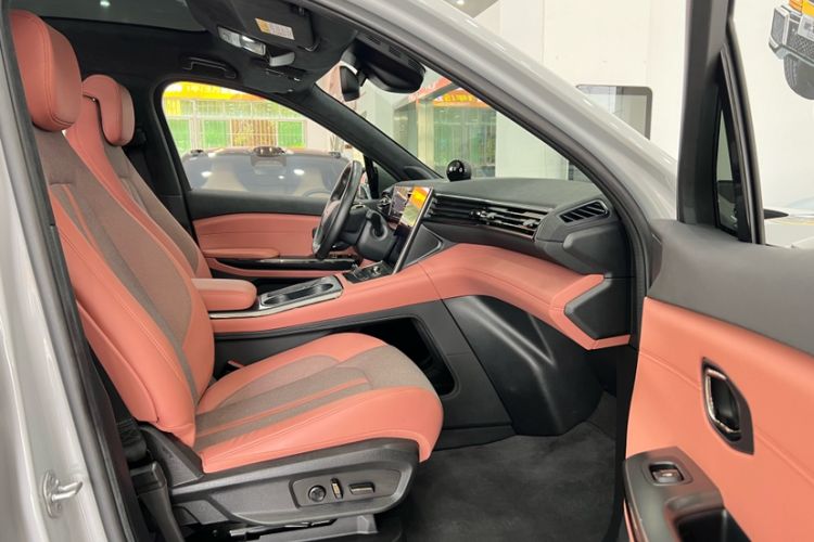 Used Nio EC6 2020 465 km Sport Edition Interior 5