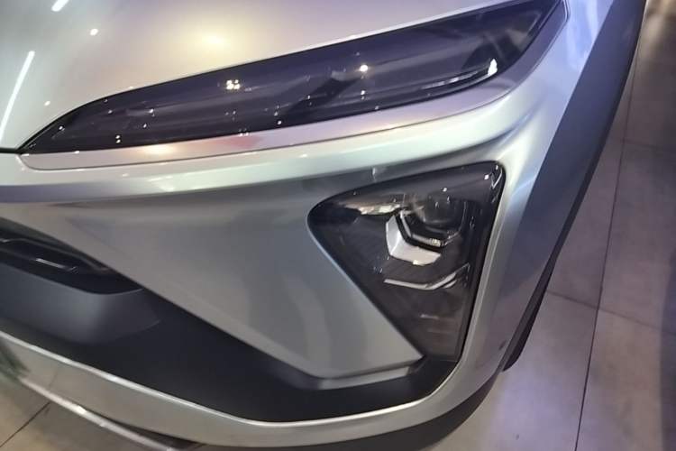 Used Nio EC6 2020 615 km Performance Edition Left Front Headlight