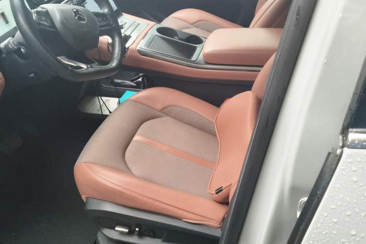 Used Nio EC6 2020 615 km Performance Edition Left Front Seat