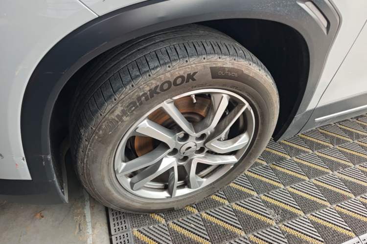 Used Nio EC6 2020 475 km Performance Version Left Front Wheel Hub