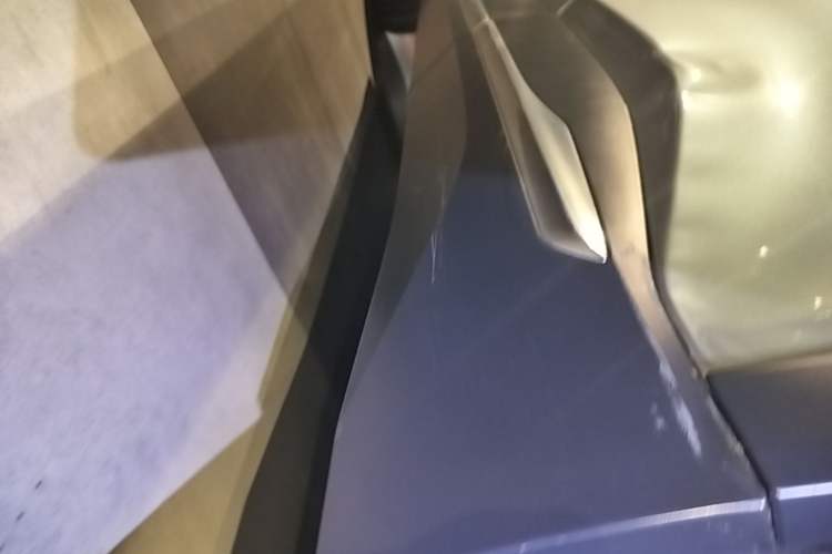 Used Nio EC6 2020 615 km Performance Edition Left Side Sill