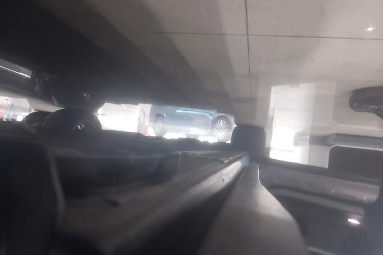 Used Nio EC6 2020 465 km Sport Edition Left Side Sill