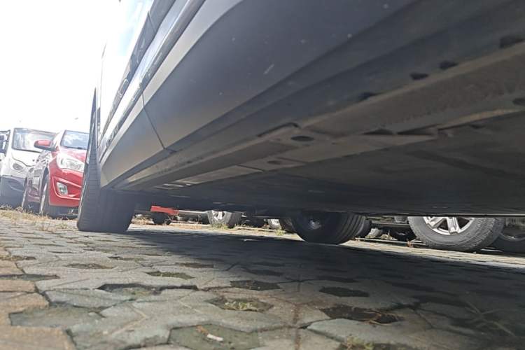 Used Nio EC6 2020 475 km Performance Version Left Side Sill