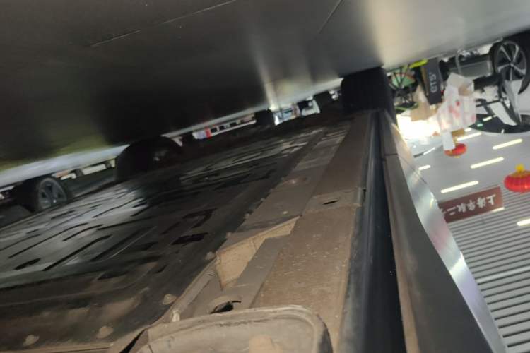 Used Nio EC6 2020 440 km Performance Version Left Side Sill