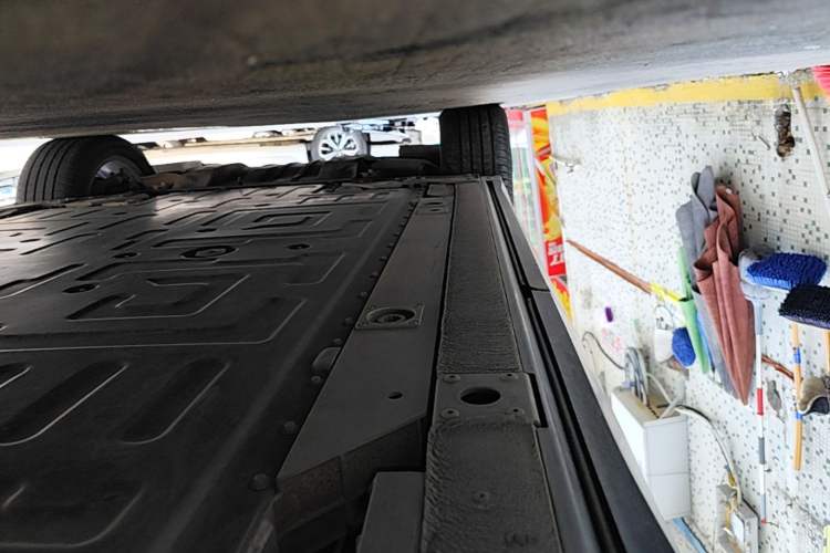 Used Nio EC6 2020 440KM Signature Edition Left Side Sill