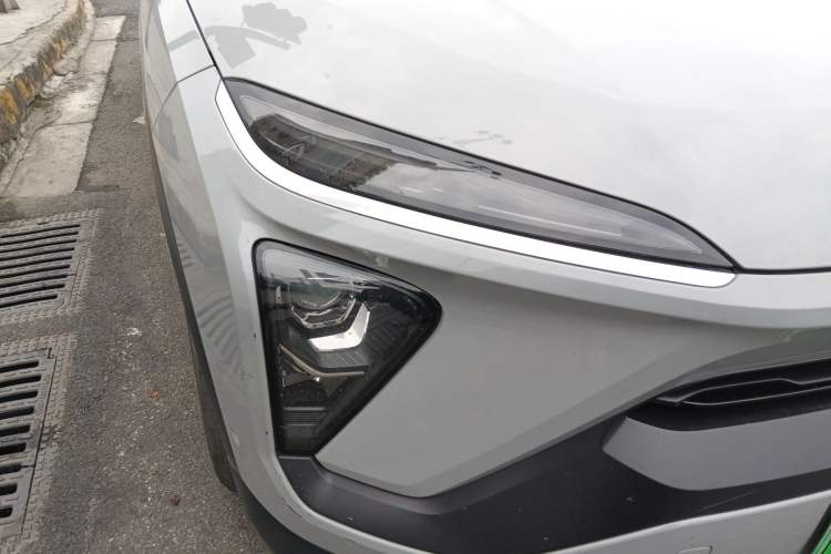 Used Nio EC6 2020 465 km Sport Edition Right Front Headlight