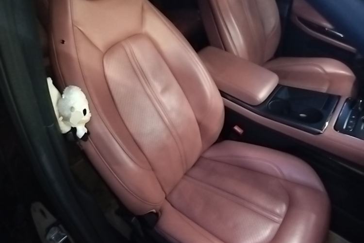Used Nio EC6 2020 615 km Performance Edition Right Front Seat